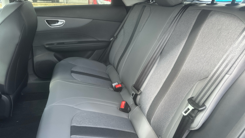 MG MG4 180kW Premium Extended Range 77kWh 5dr Auto Electric Hatchback